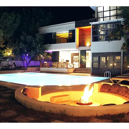 Saga Suites